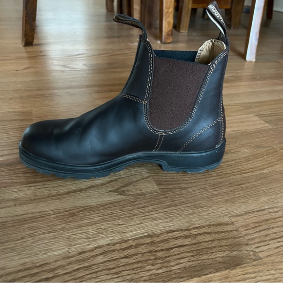 Size 9 Blundstone 550 Chelsea boot in Walnut Brown - Picture 10 of 10